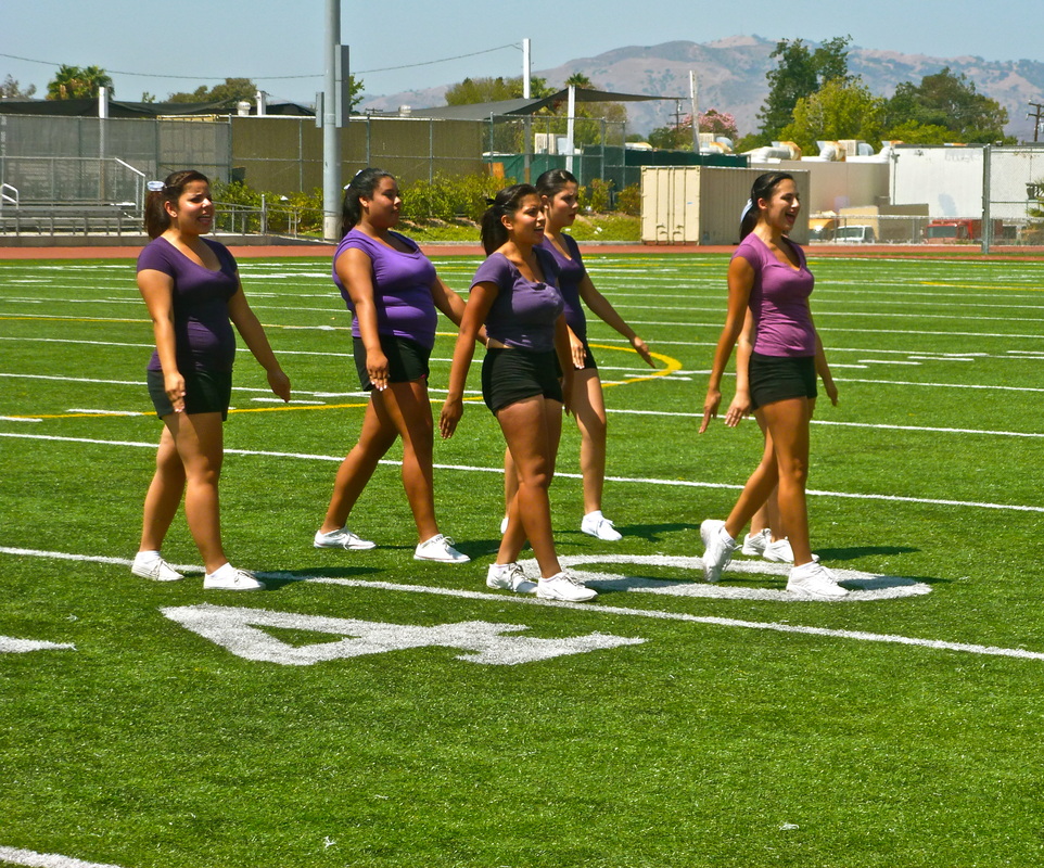 Mac-Hi cheerleaders R-A-L-L-Y in the classroom, News
